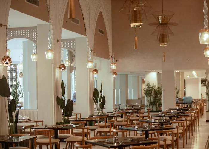 Sunny Days El Palacio & Resort 4*